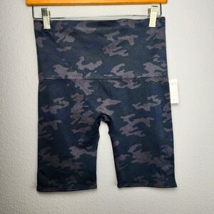 Spanx look at me now bike shorts, XL